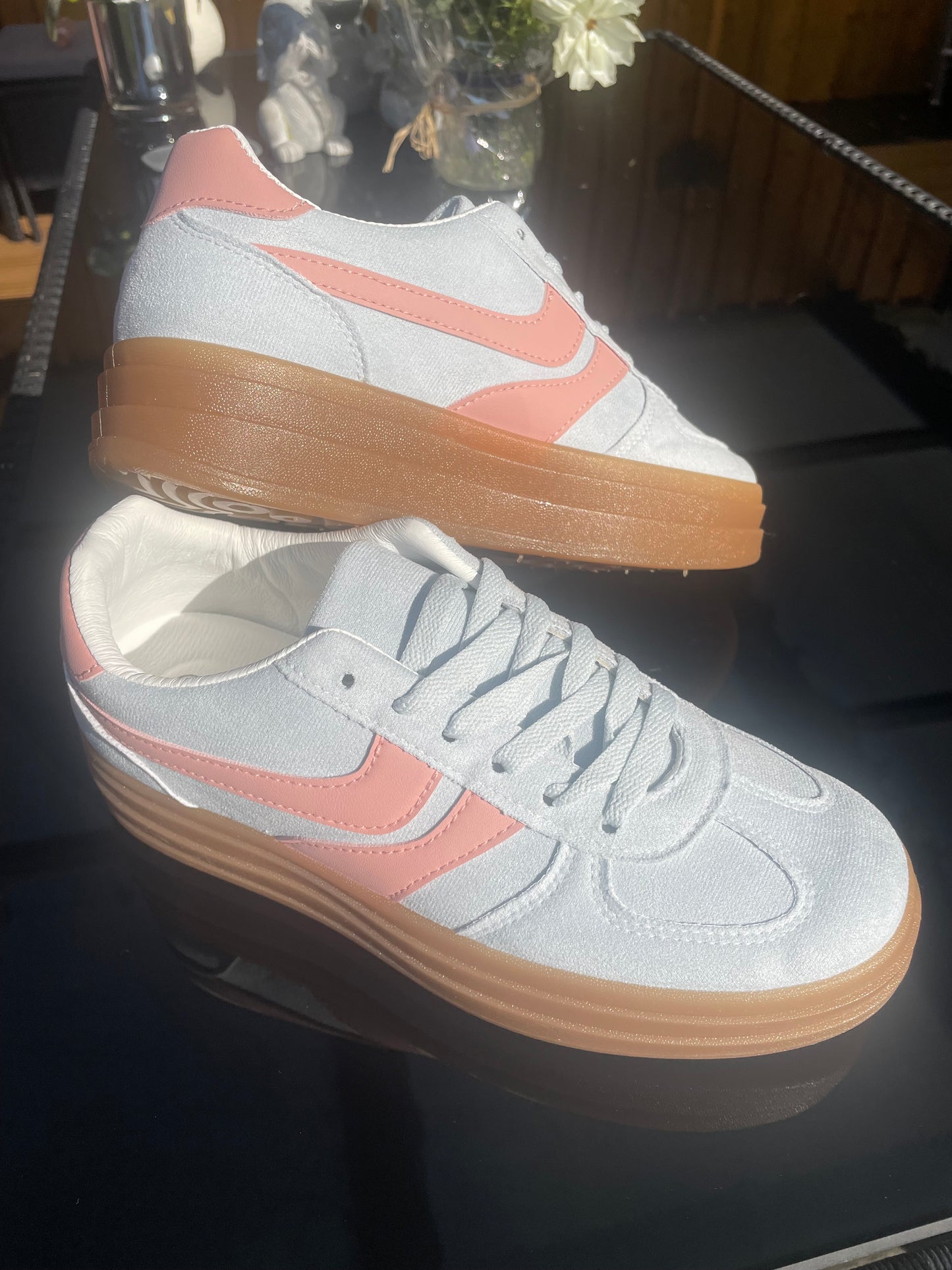 Mara ladies gum soles trainers