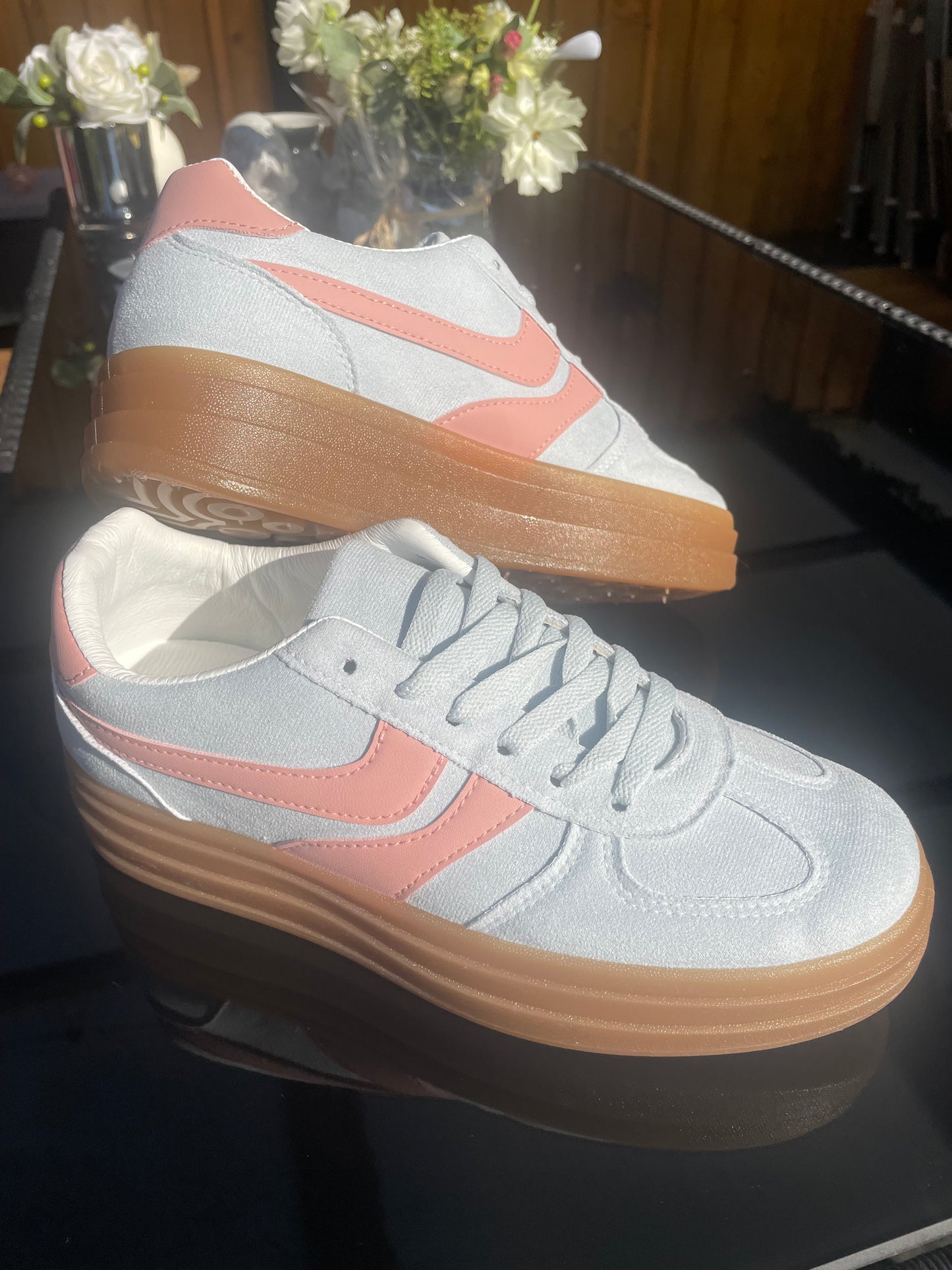Mara ladies gum soles trainers