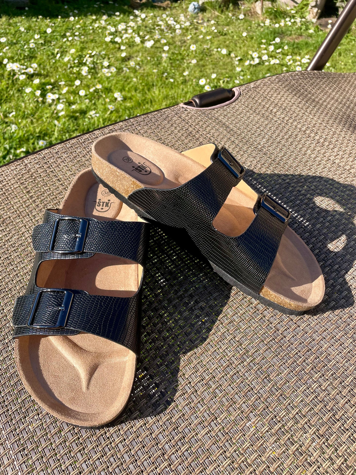 Bella Buckle Slider