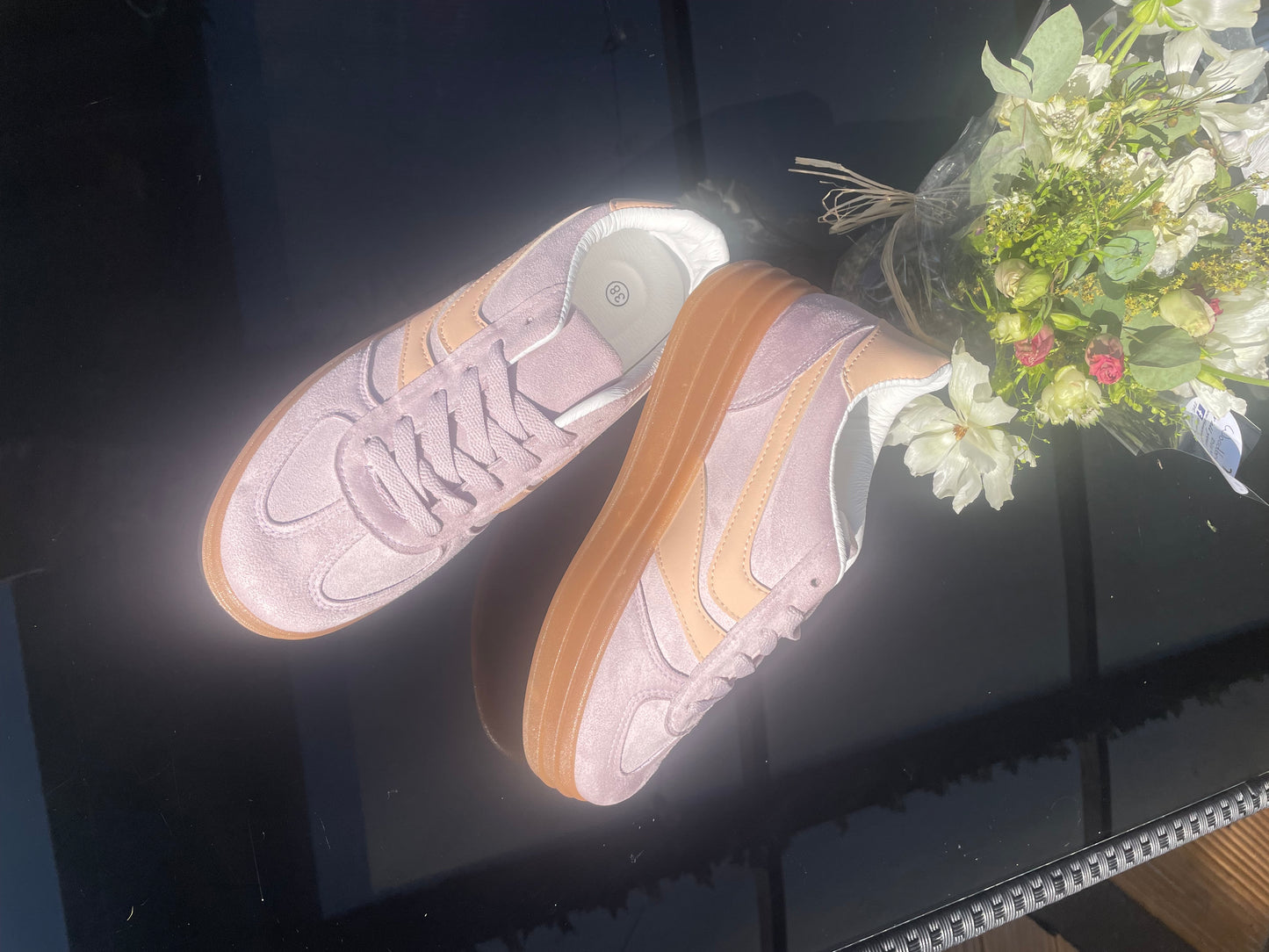 Mara ladies gum soles trainers