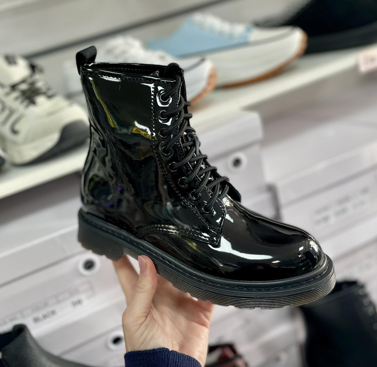 Military Style boots with inside zip