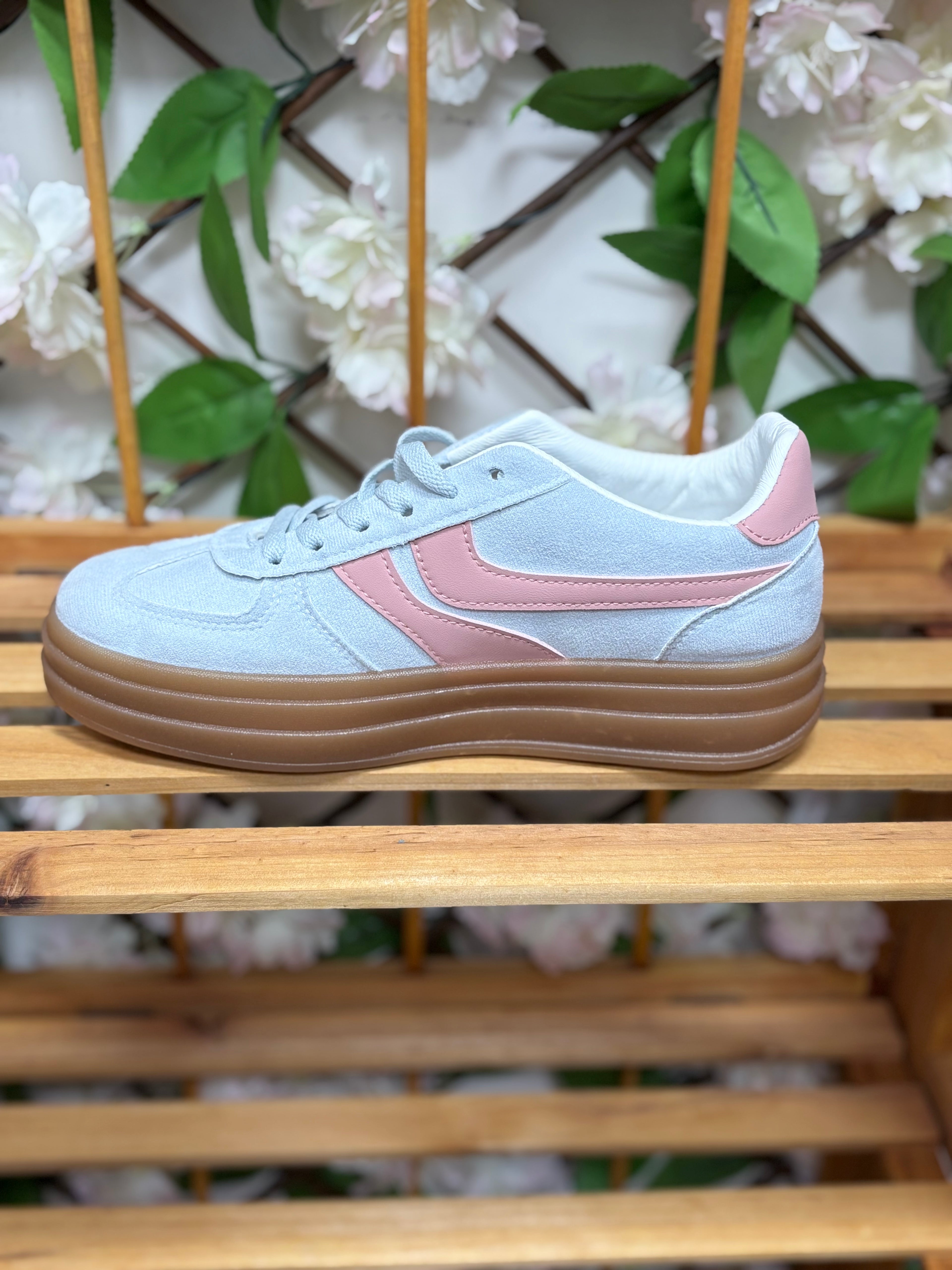 Mara ladies gum soles trainers 2 Colours