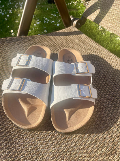 Bella Buckle Slider