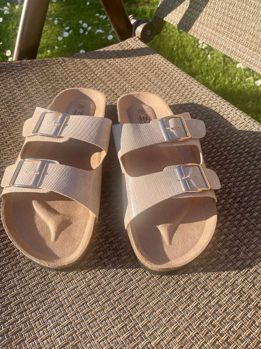 Bella Buckle Slider 4 colours