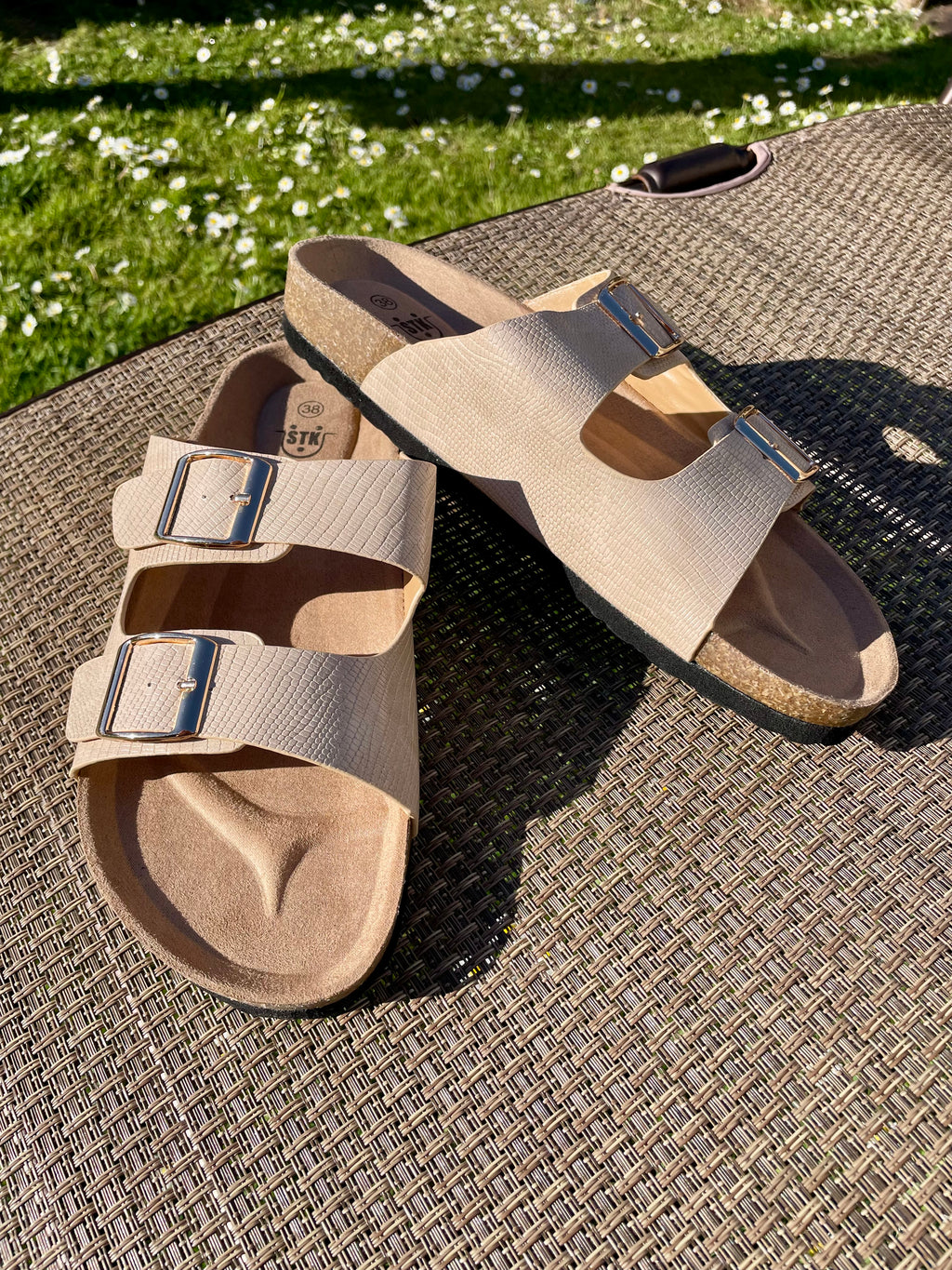 Bella Buckle Slider 4 colours