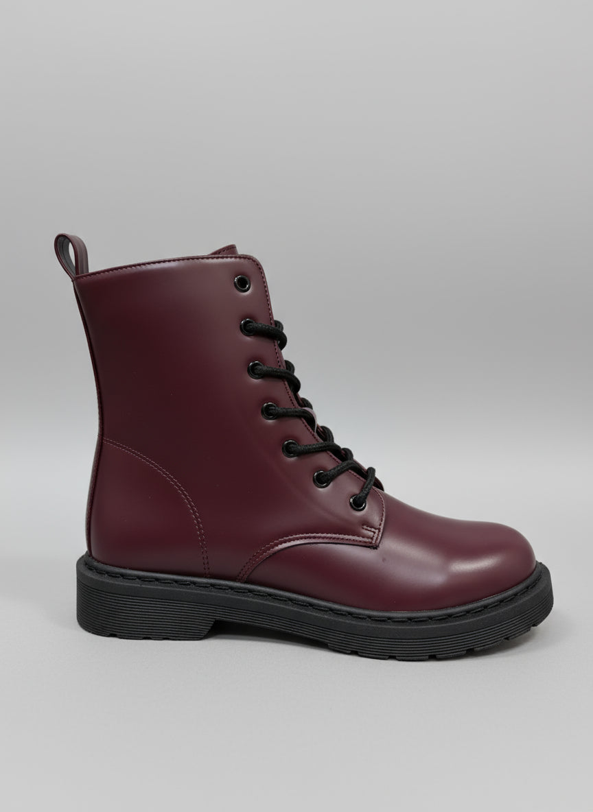 Military Style boots with inside zip