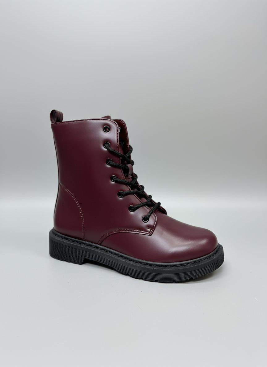 Military Style boots with inside zip