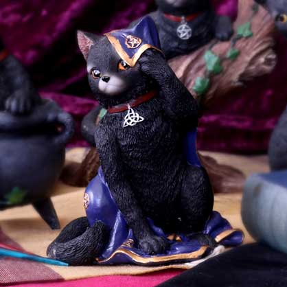 Jinx Black Cat Figurine Wiccan Witch Gothic OrnamentA cute companion for the witch in your life.
Jinx plays with her beautifully hand-painted, purple altar cloth.
Cast in the finest resin.
Size 11cm
Lovely gift for your cat loving friends 