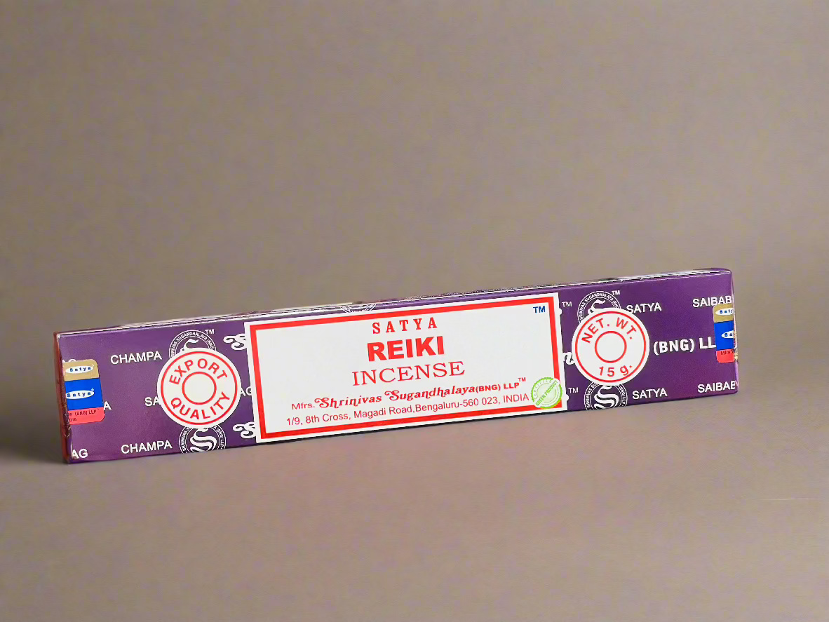 Beautiful hand rolled satya traditional indian incense stick for cleansing and fragrancing your home and space. Meditating space used for meditations. Perfect to prepare your therapy room for reiki